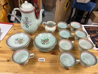 23 Piece Calyx Ware Hand Painted Mandalay Set - Exquisite Handcrafted Beauty