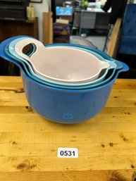 Set Of 4 Plastic Mixing Bowls With Pour Spouts  Everyday Essentials