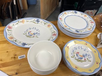 13-Piece Home Columbia French Rooster Dish Set