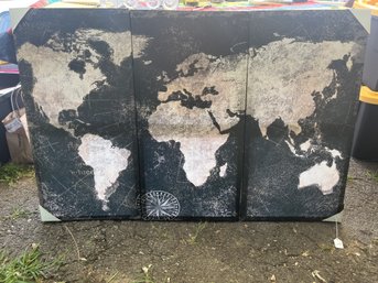 Set Of 3 Canvas Prints The World