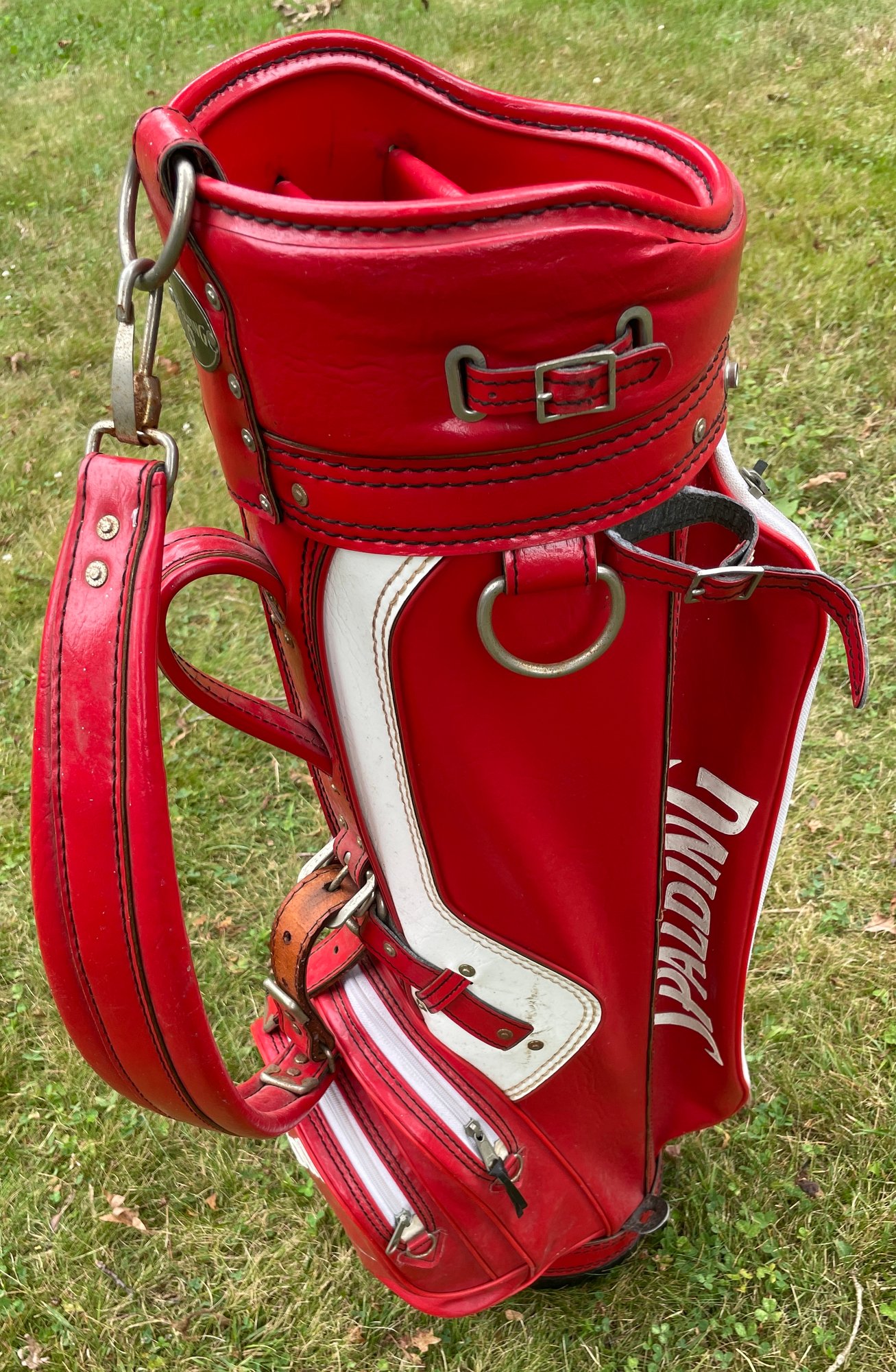 SPALDING Red Staff Leather Golf Bag With Rain Cover - All Zippers