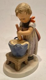 Goebel Hummel - Baking Day No 330