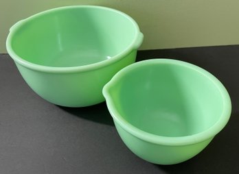 2 Vintage MCM McKee Jadeite Bowls: Handled Mixing Bowl 9' & Spouted 6' Mixing Bowl