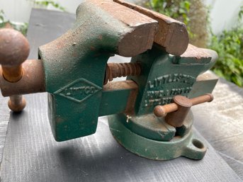 Littlestown Littco Vise #112 Bench Bottom Swivel 3'Jaws Made In The USA