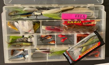 PLANO Plastic Fishing Tackle Storage Container With Lures #2