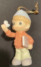 US Air Force Ornament Precious Moments 588156 'Proud To Be An American' 1999 Soldier Holding 'Flight Manual'