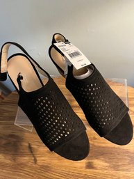 New With Tags Jaclyn Smith Black Cutout Sandals, Size 8 M