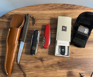 4 Knives And A Zippo