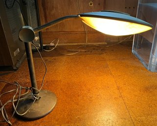 Vintage Dazor Model 2008 'flying Saucer' Floating Arm Desk Lamp