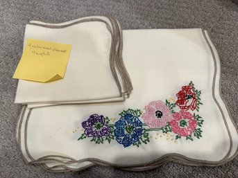 Set Of Four Vintage Embroidered Floral Placemats And Four Matching Napkins.