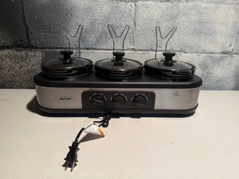 Sunvivi 3-in-1 Triple Slow Cooker Buffet Server.