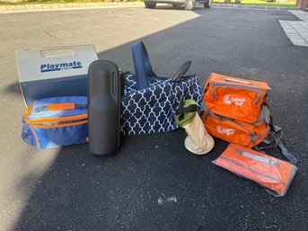 Insulated Lunch Boxes, Picnic Basket, And Playmate Igloo Cooler