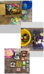 Travel Games Bubbles, Tea Set, Purse, Other Surprises And A Phone That Will Call Santa!