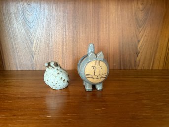 LISA LARSON. Figurine, Cat, Stoneware, Gustavsberg & Andersen Design Studio Seagull Chick