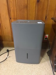 GE Dehumidifier 49.63 Pint Capacity Model # APER50LZQ1