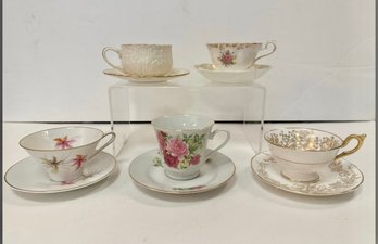 Tea Cups/saucers