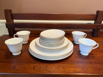 Wedgwood Bone China Signet Gold Dessert Set