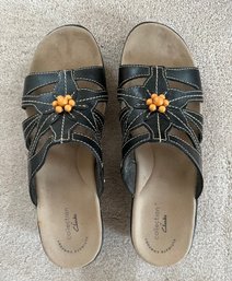 Clarks Slip On, Size 9