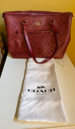 COACH Gallery Red Tote With Dust Bag No: J2096-F79609