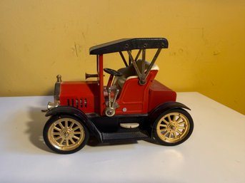 Vtg 1917 FORD MODEL 'T' ROADSTER Japan Red Metal Car Transistor Radio