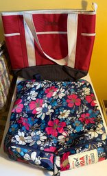 Lands End Bag And Tote Bag Both Have The Name Linda On Them