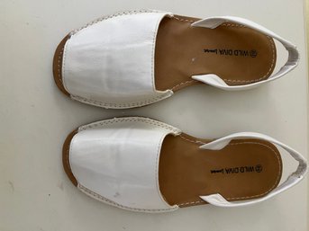 Wild Diva Slip-on Sandal Size 6.5