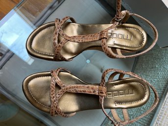 Moda Wedge Sandals Size 7M