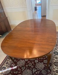 Queen Anne Table With 2 Leaves