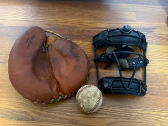 Vintage Yogi Berra Personal Model Franklin C491 Catcher's Mitt, Vintage Wire & Leather Baseball Catcher's Mask