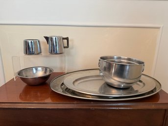 Stainless Steel Trays, Creamer/sugar, And Nesting Mixing Bowls
