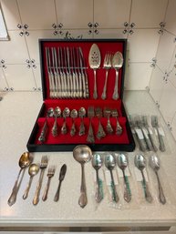 Onedia Community Flatware Set