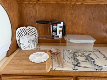 Kitchen Items: Trivets, Casserole Stands, Spoon Rest, Good Grips Fat Separator And More