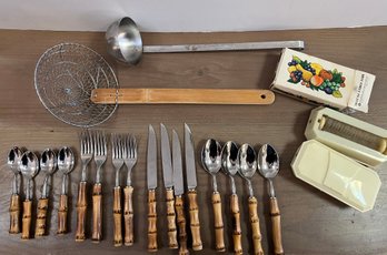 Bamboo Handle Cutlery, 2 Ladels And 3 Deluxe Table Tidy