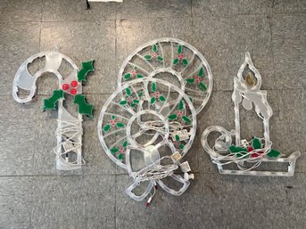 Vintage Holiday Window Decor: Candy Cane, Candle And Wreath