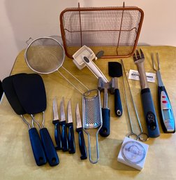 Modern Kitchen Draw: Spatulas Thermometer Fork, Knives , Cheese Grater And More