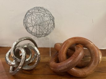 Metal Spheres And Wood Links
