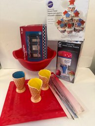 Summer Fun: Snow Cone Machine,  Cupcake Scan, Plastic Bowl, Tray, Skewers And Ice Cream Cups