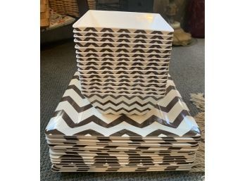 Set Of 16 Bowls And 16 Plates