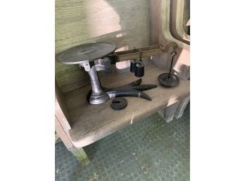Antique Cast Iron Buffalo Scale