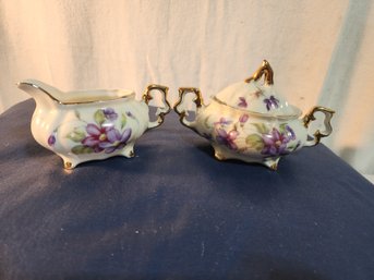 #20 BEAUTIFUL ROYAL SEALY JAPAN CREAMER AND SUGAR SET