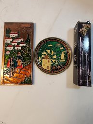 #81 Vintage Wall Plaques And Rose Bud Crystal Vase New In Box