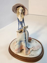 #30s  Emilio Tezza Original Porcelain Figurine Girl Reading