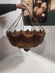 #82s Mid Century Hanging Baske   19x18'