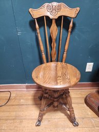 #31 Beautiful Antique Oak Swivel Chair