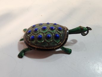 #125 SILVER ENEMEL VINTAGE TURTLE  PENDANT