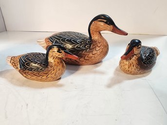 #128 WOOD CARVED SIGNED KENT DUCK DECOY FAMILY