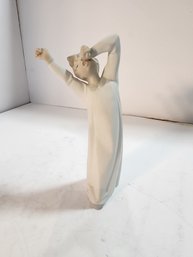 #160 LLADDRO SLEEPY STRETCH