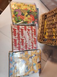 #147 LARGE LOT OF VINTAGE 1970'S AND MORE WRAPPING PAPER