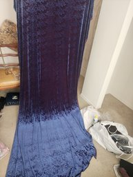 #22 Iridescent Blue Rose Stretch Velvet Fabric Lined 128x60