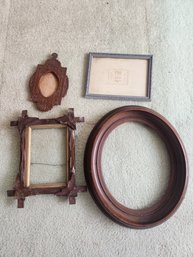 #83 Awesome Lot Of 4 Antique Frames